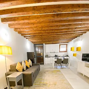  Apartament Isa Lovely In