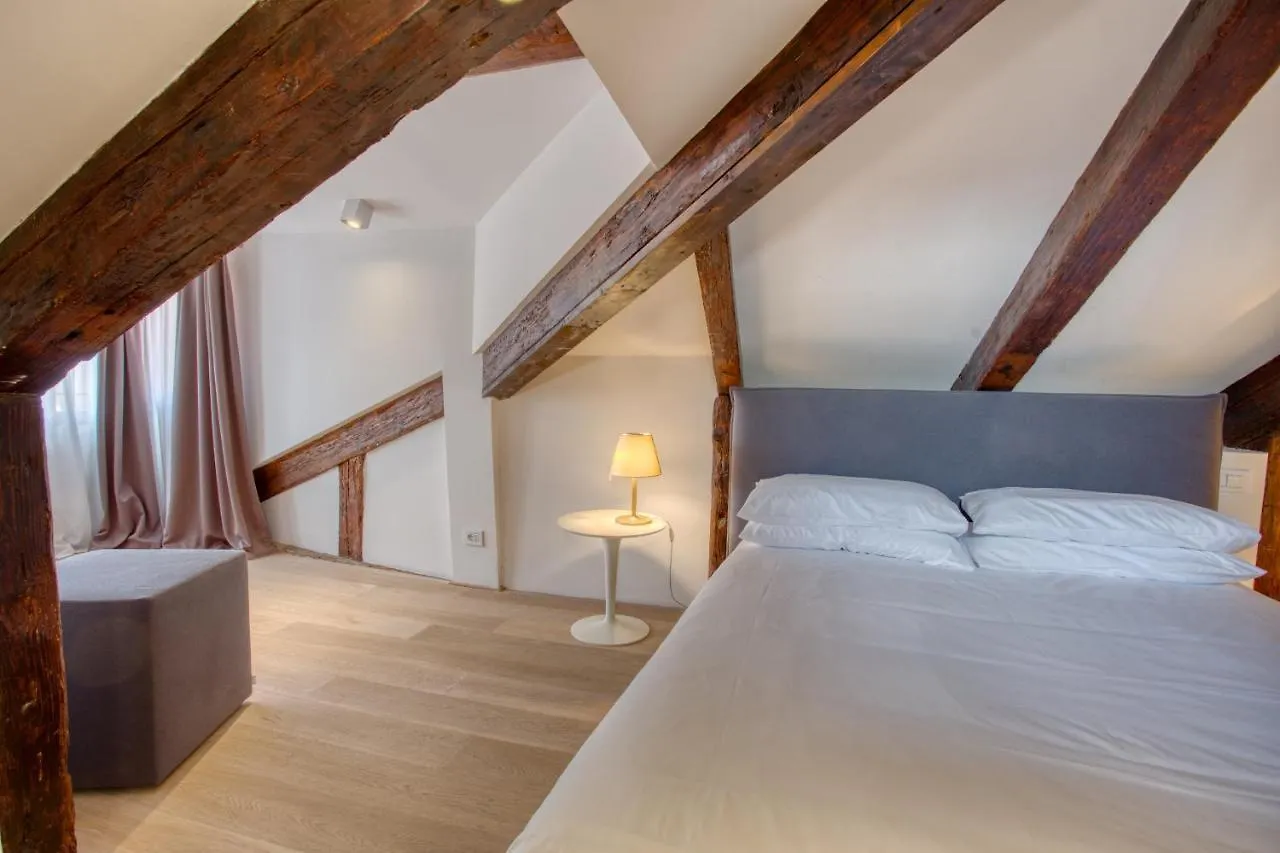 Ca Margherita Loft & Square Palazzo Grifalconi Venice Apartment